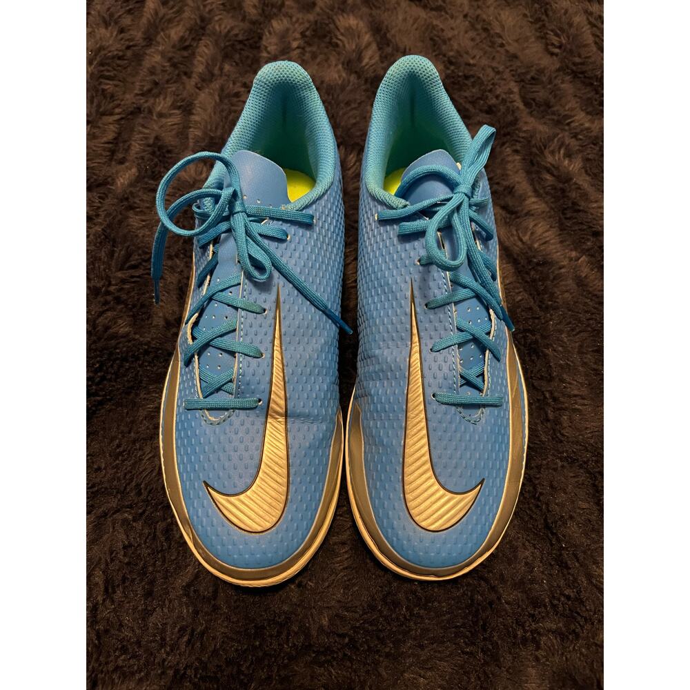Nike Men's Light Blue and Gold Athletic Shoes